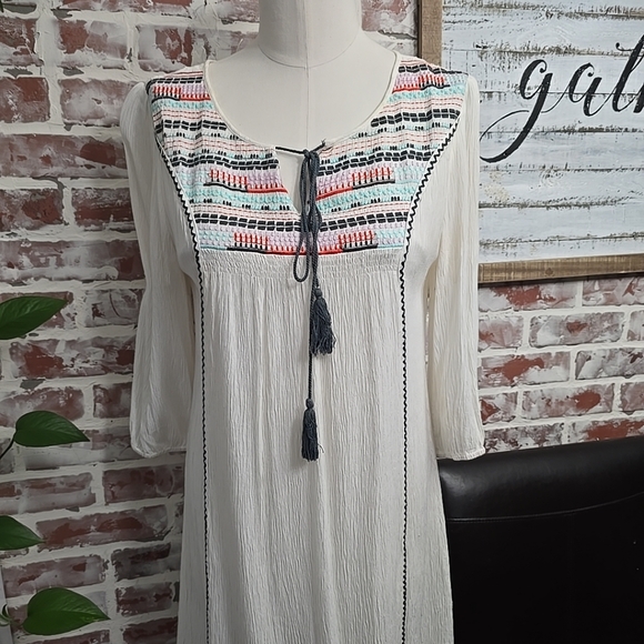 Entro womens dress white sz medium - Picture 1 of 6